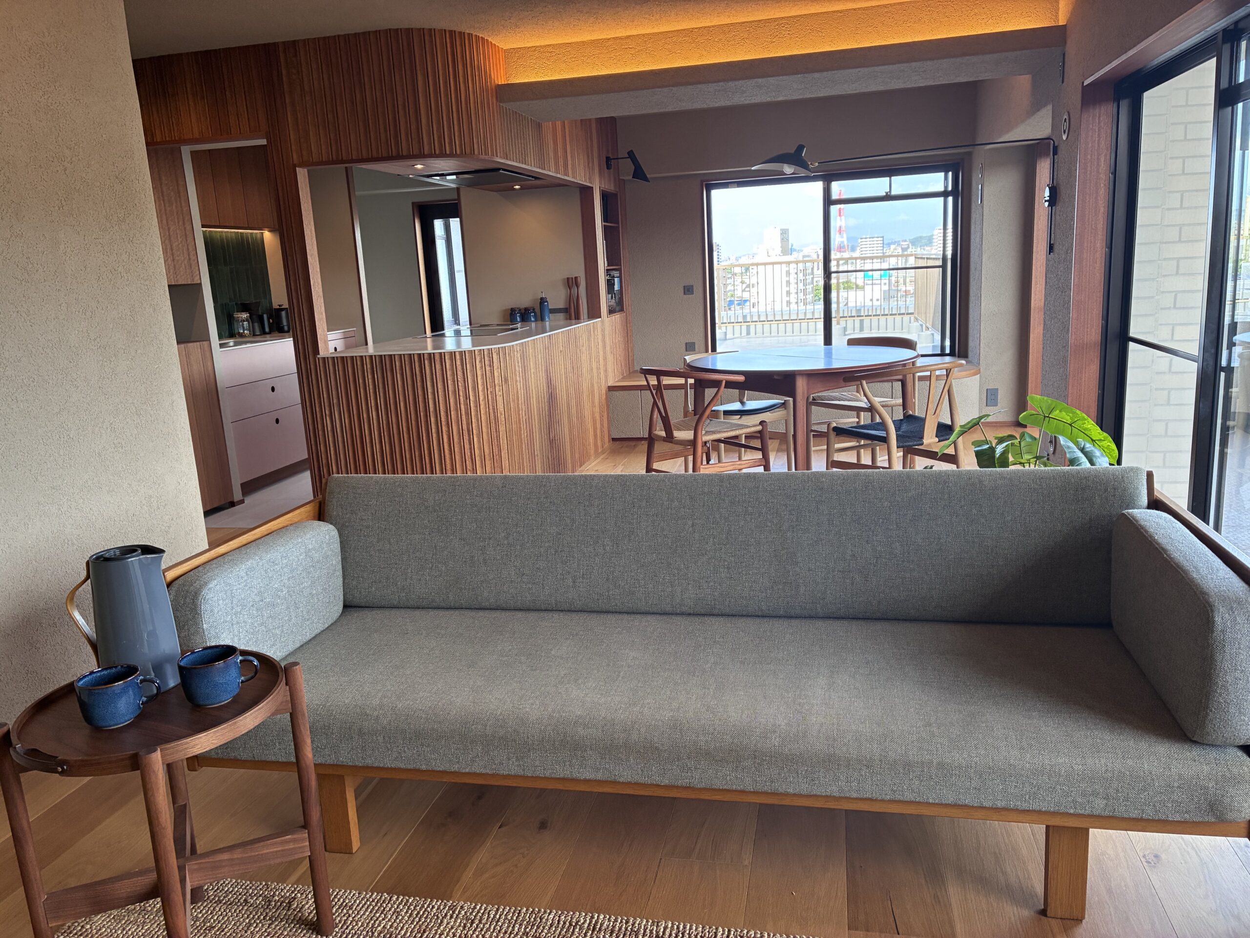 SYNC Renovation Real Estate Sales [dining&libing]